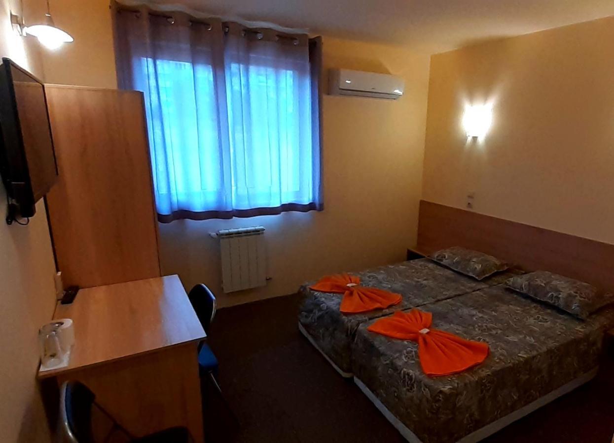 Семеен Хотел Къща Тодорови Stara Zagora Buitenkant foto