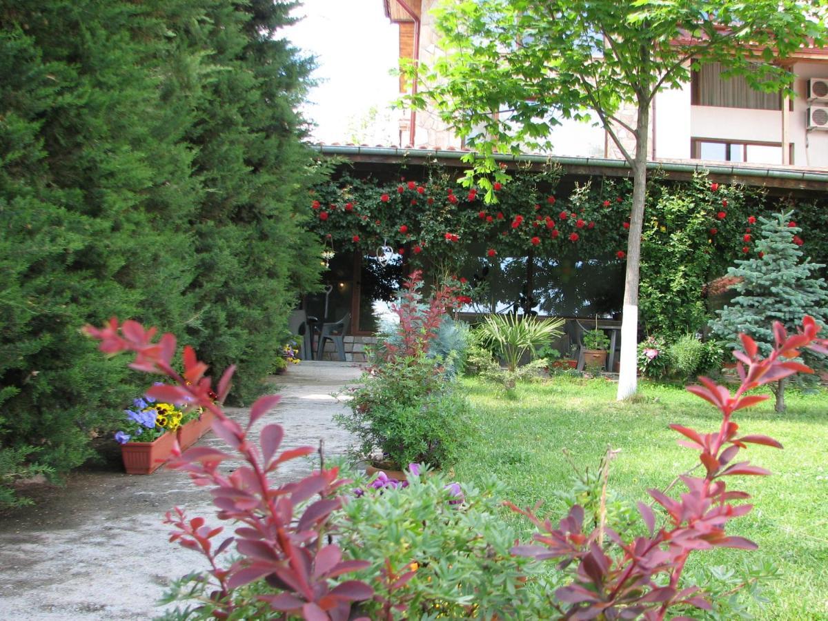 Семеен Хотел Къща Тодорови Stara Zagora Buitenkant foto