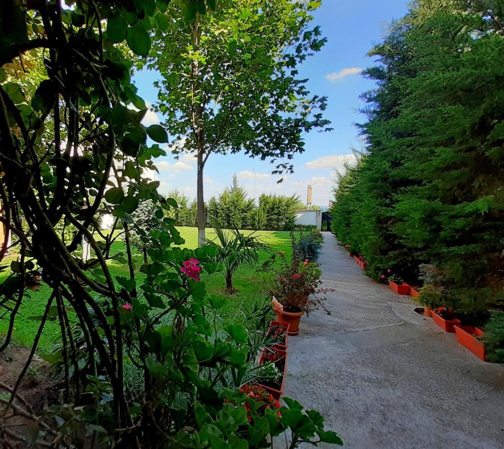 Семеен Хотел Къща Тодорови Stara Zagora Buitenkant foto
